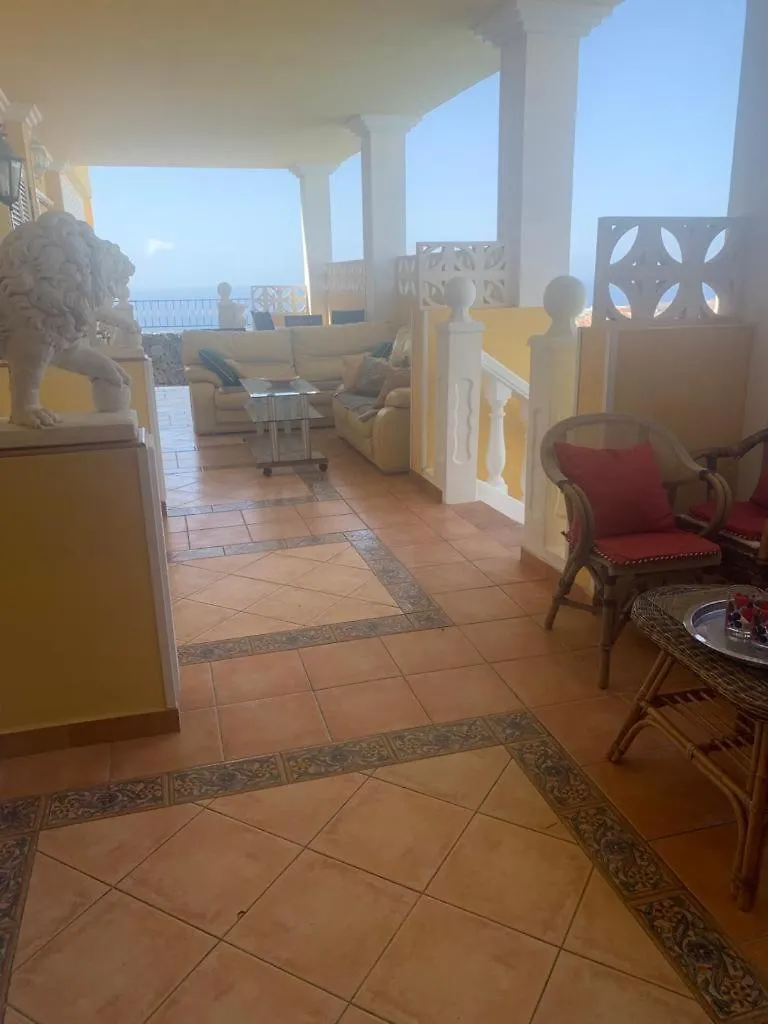 Villa Costa Adeje  Адехе